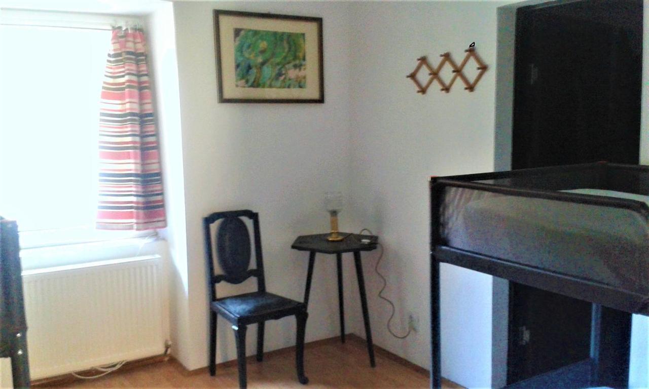 Leyla Hostel Brasov Ngoại thất bức ảnh